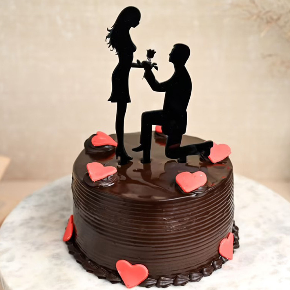 Send Cute couple cake Online | Free Delivery | Gift Jaipur
