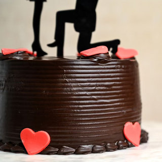Zoomed View of Round Valentine Chocolate Cake