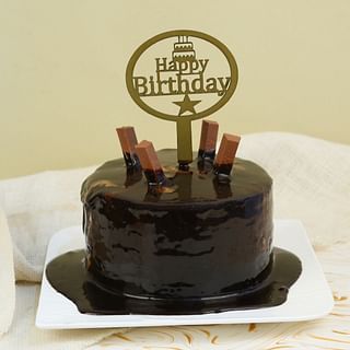 Kit Kat Pull Me Up Cake