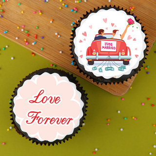 Top view of Love Forever Cupcakes 2 Pieces