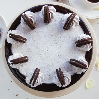 Top View of Oreo Choco Cake
