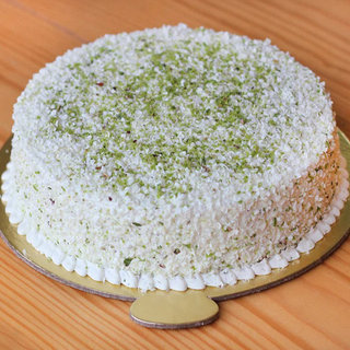 Delectable pistachio cake