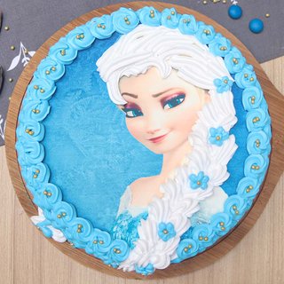 Top view of Princess Elsa Themed Cake