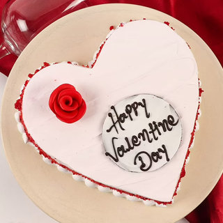 Red Velvet Valentines Day Cake
