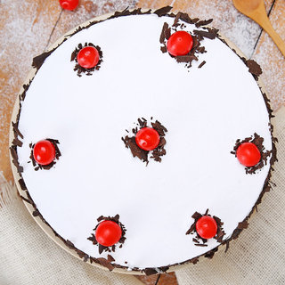 Round Black Forest Cake With Cherries