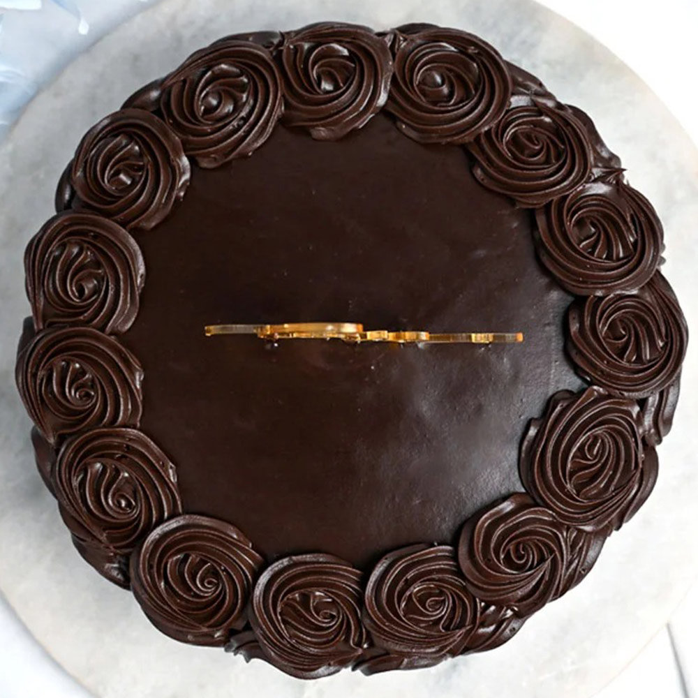 Buy Round Chocolate Love Cake-Love Chocolate Cake