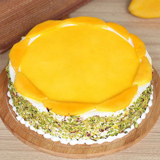Round Luscious Mango Cake