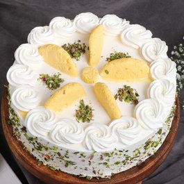 Relish Rasmalai Cake: Send This Cake Online in India