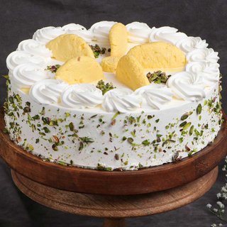 Top View of Round Luscious Rasmalai Cake