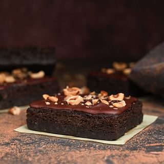 6 Nutella Walnut Brownies