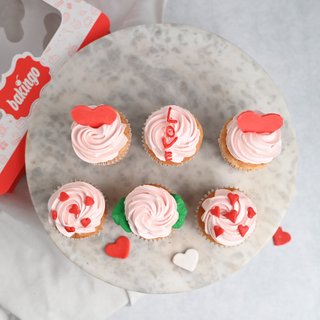 Top View of Set of 6 Valentine Themed Vanilla Cupcakes