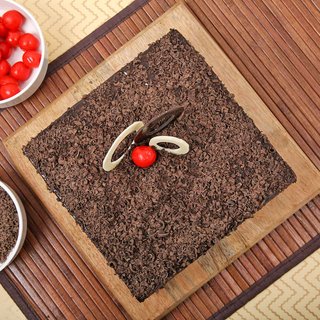 Square-Shaped Choco Filled Black Forest Cake