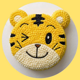 Lion Designer Cake