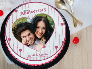 Sweetest Hug photo cake for wedding anniversary