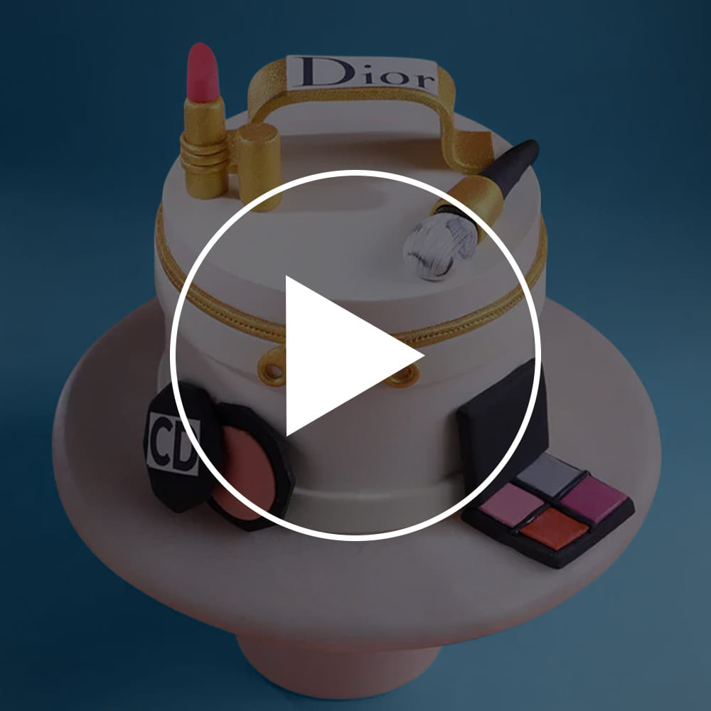 Makeup Kit Theme Cake
