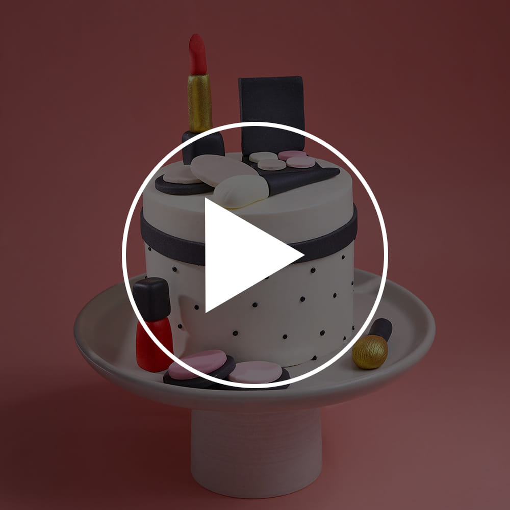 Slay Queen Sweet Makeup Cake